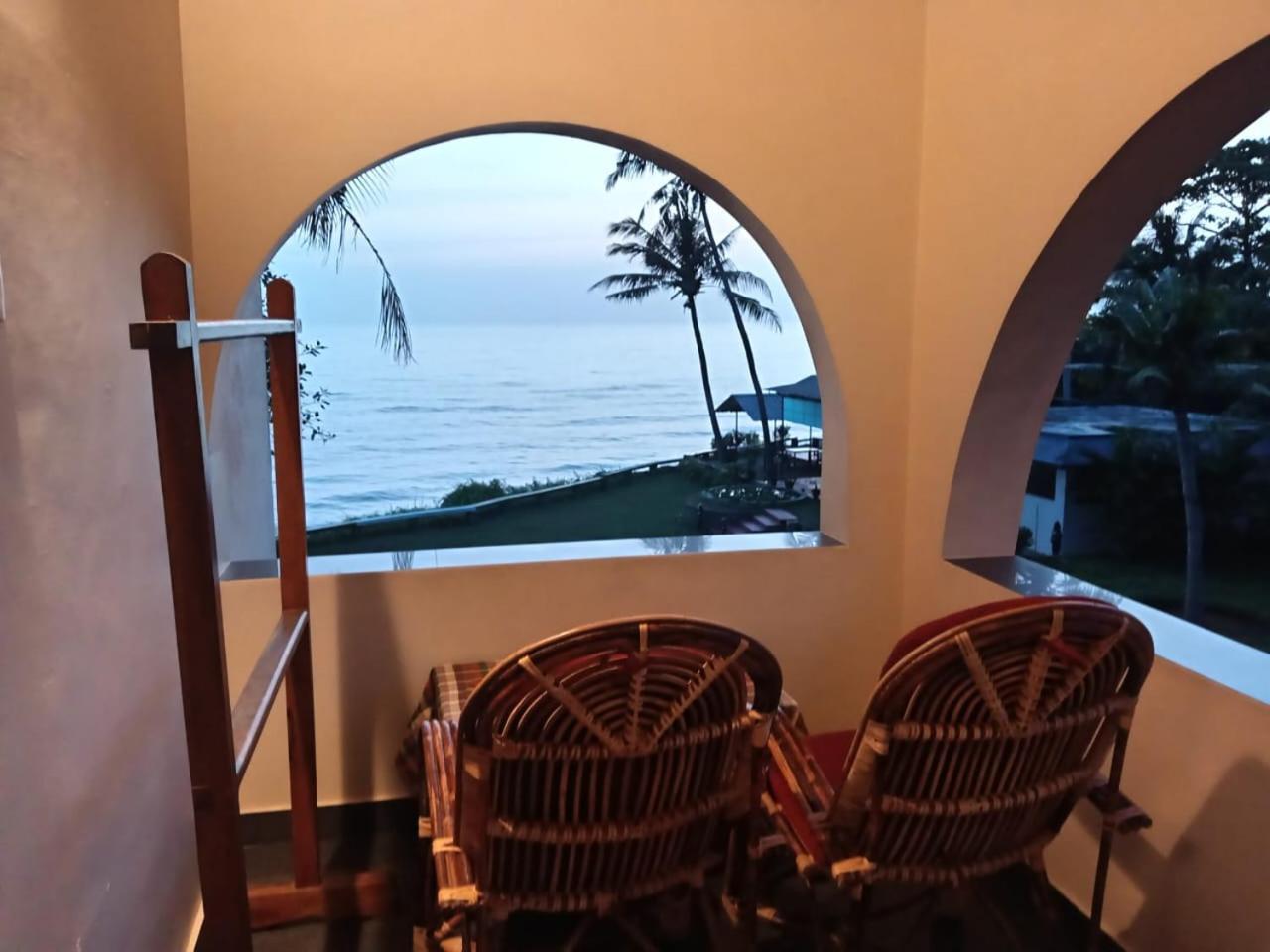 Deluxe Double Room with Balcony and Sea View